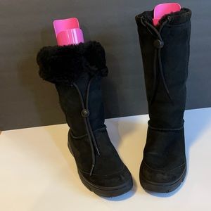 UGG Women’s 9 boots Tall Sheepskin F8005H